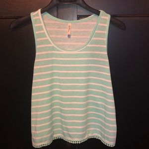 Tank top green and white striped size Small